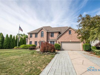 402 Arrowhead Dr, Perrysburg, OH, 43551
