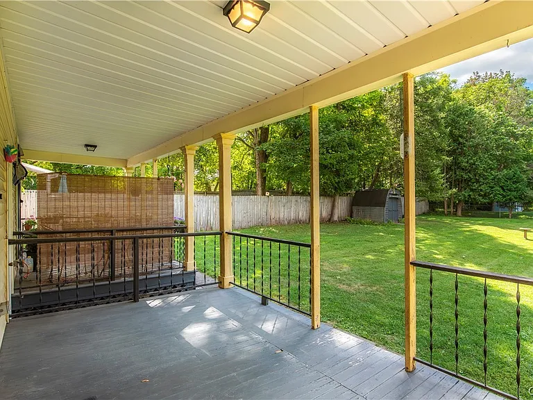 22 Kellogg St — Photo 38