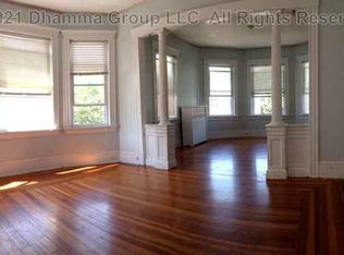 403 Academy Ave, Providence, RI 02908