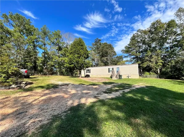 33 Ladonia Dr, Phenix City, AL 36869