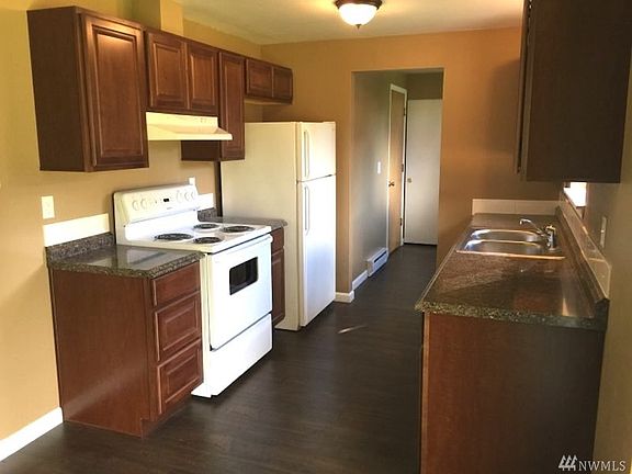 4th image of 14516 122nd Ave E #14518