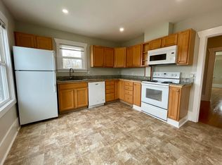 7510 35th Ave NE, Seattle, WA 98115