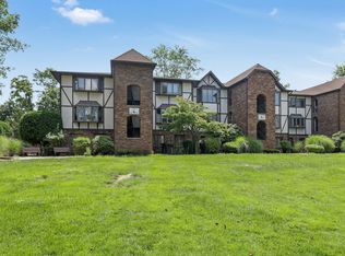 102 Hawthorne Ave #102, Park Ridge, NJ 07656