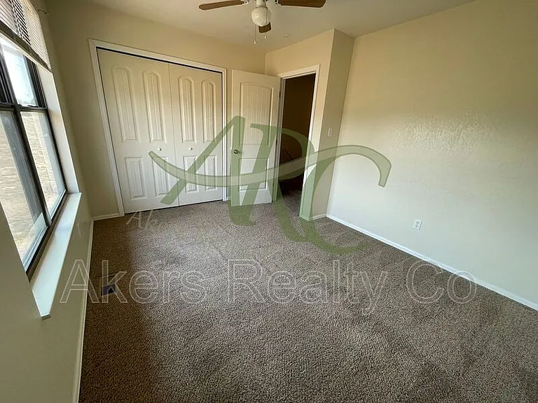 178 E Spaulding Ave — Photo 8