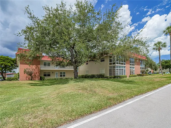 85 Crooked Tree Ln APT 107, Vero Beach, FL 32962