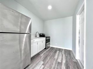 835 NW 7th St APT 4, Hallandale, FL 33009