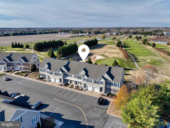 3rd image of 18834 Bethpage Dr #4E