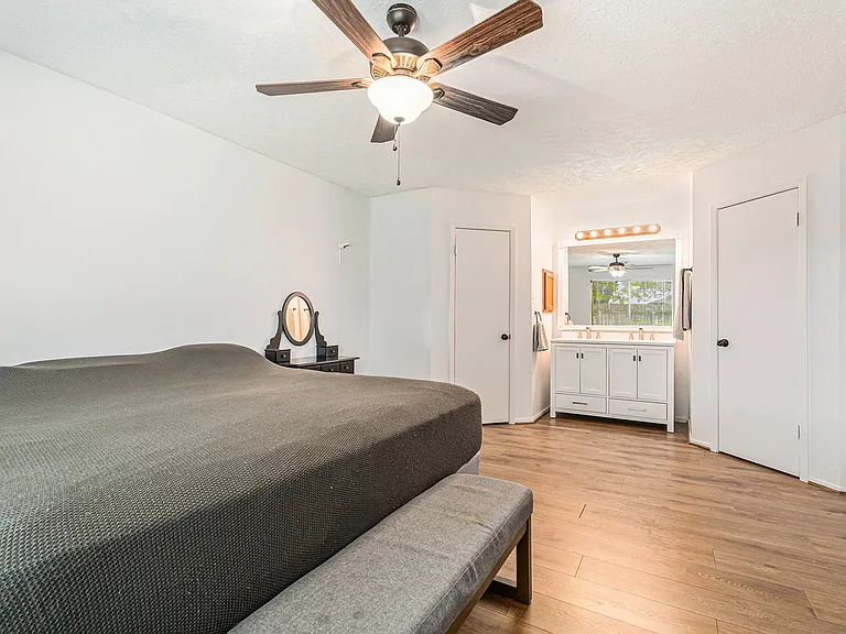 2513 Harpers Ferry Dr — Photo 17