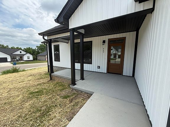2nd image of 440 Pinehurst Way