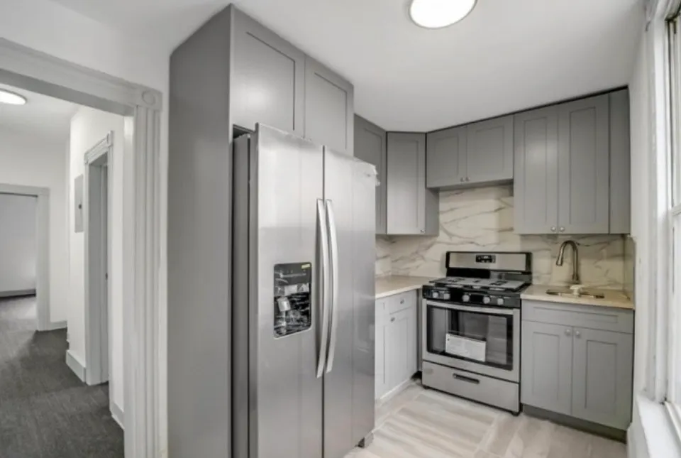 227 Snyder St #2