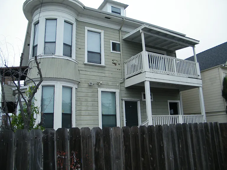 1005 5th Ave #L — Photo 5