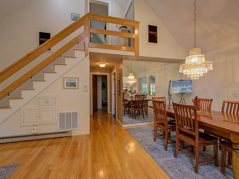 90 Chestnut Rd — Photo 23