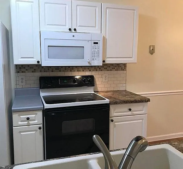 743 Coventry Ln #B7 — Photo 7