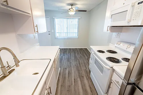 Floor plan 212