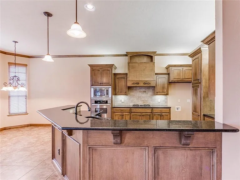 4908 Arbuckle Dr — Photo 16