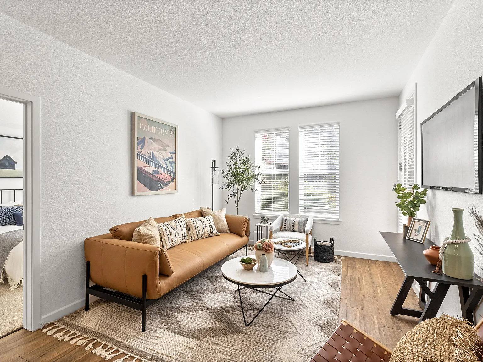 Amalfi Apartments — Photo 4