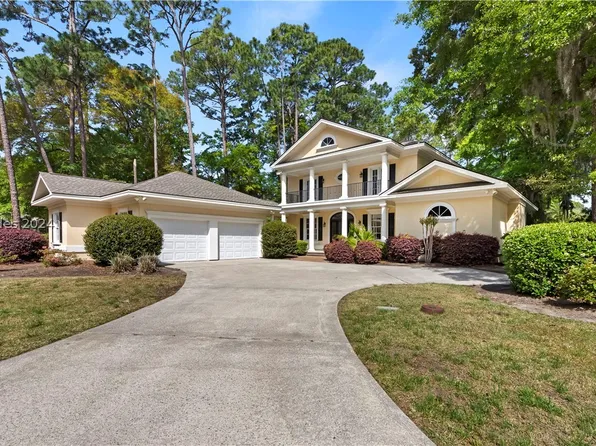 1 Stonewall Cir, Hilton Head Island, SC 29926