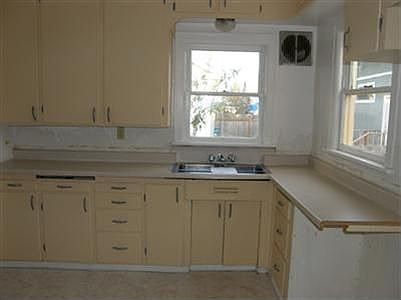 4th image of 314 S Wright Ave