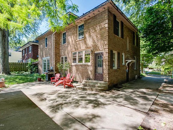 3rd image of 540 Rosewood Ave SE