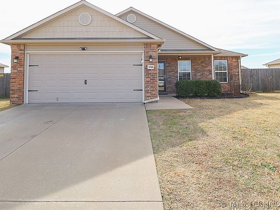 3rd image of 2705 W Decatur St