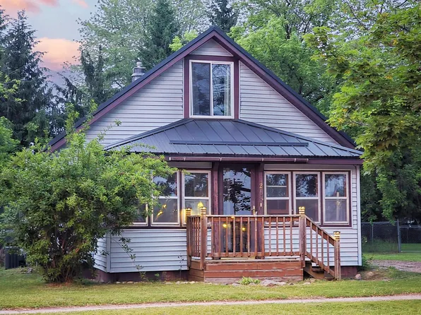 126 Tonkin St, Beaverton, MI 48612