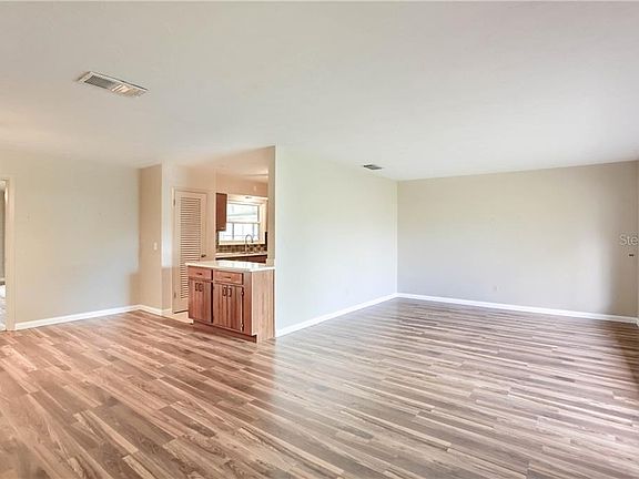 3rd image of 2039 Rebecca Dr