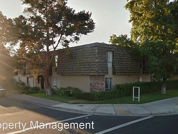 2nd image of 110 E Grove St APT 11