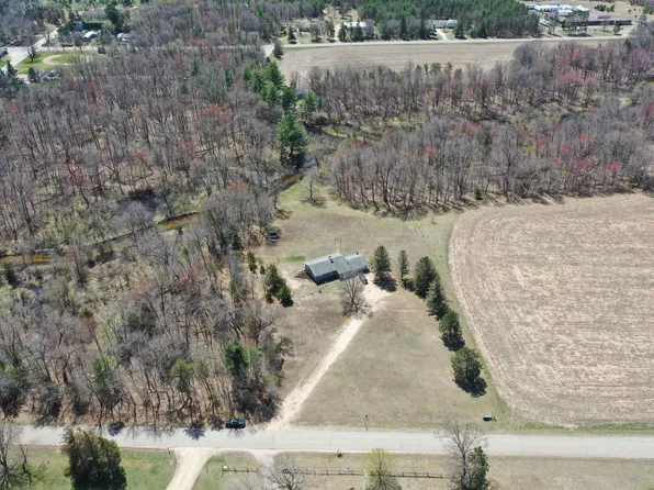 1501 Evergreen Ct, Adams, WI 53910