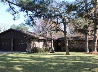 2008 Oak Ridge Rd, La Grange, TX 78945