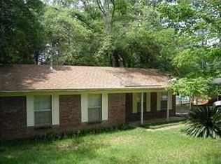 6810 Commanche Cir W, Eight Mile, AL 36613