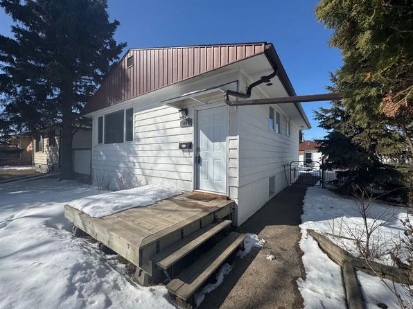 5214 E 45th St, Camrose, AB T4V 1E9