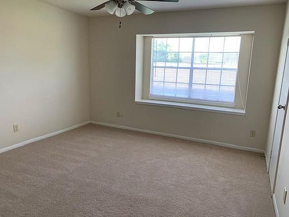 4th image of 1112 Lyric Ln #7