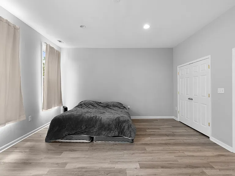2119 N Charles St #D — Photo 14