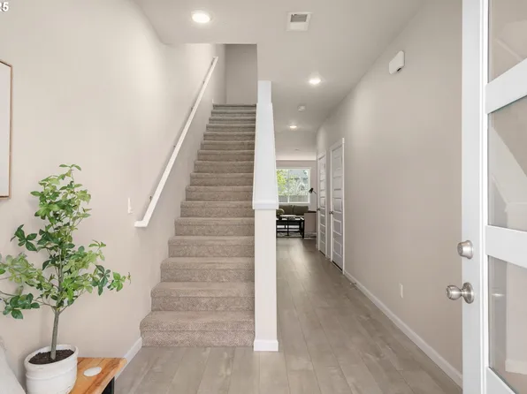 2643 Bourbon St, Forest Grove, OR 97116