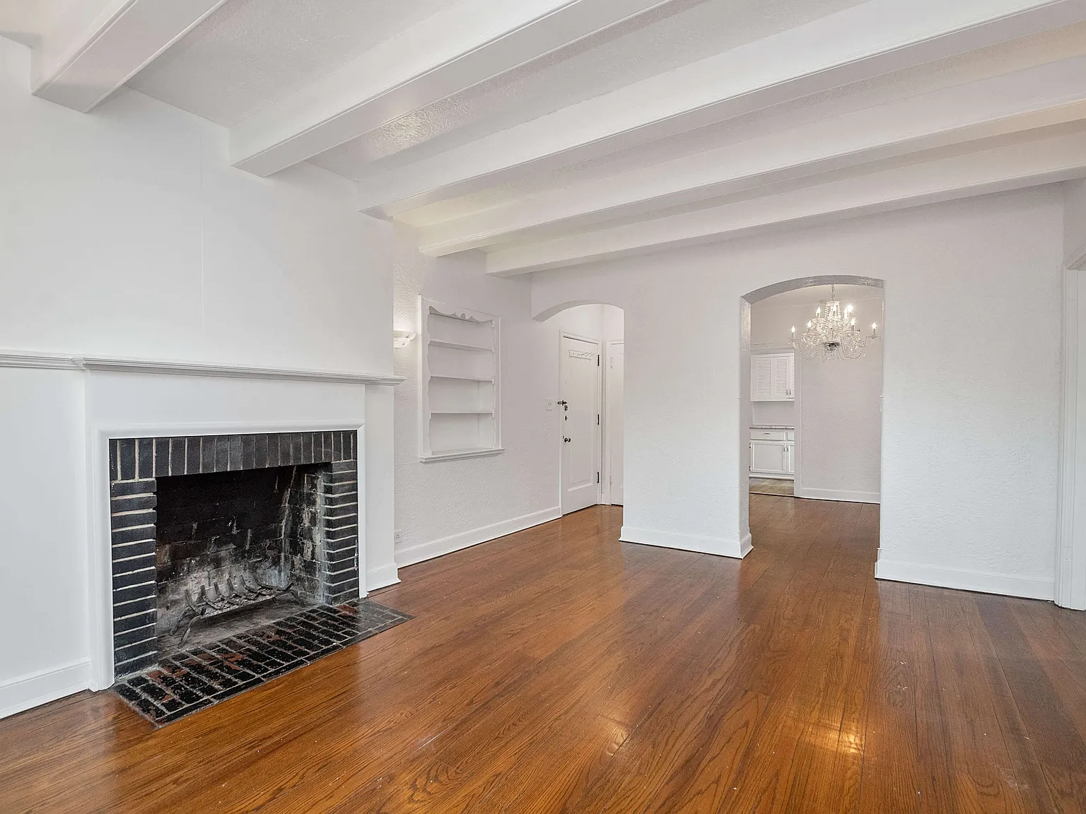 2628 Cleinview Avenue — Photo 4