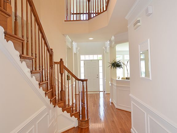 3rd image of 43014 Park Creek Dr