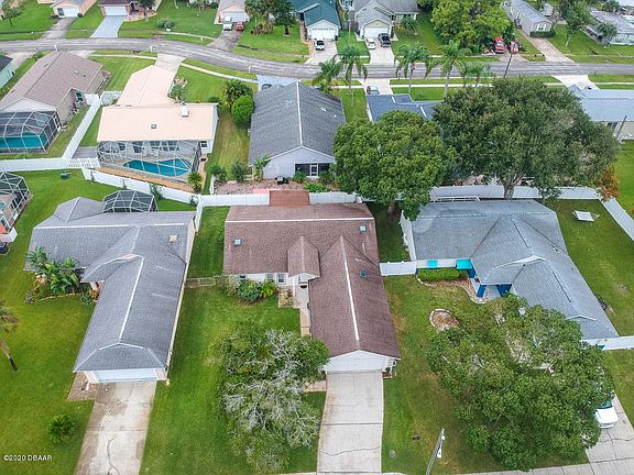 4th image of 5433 Dubois Ave