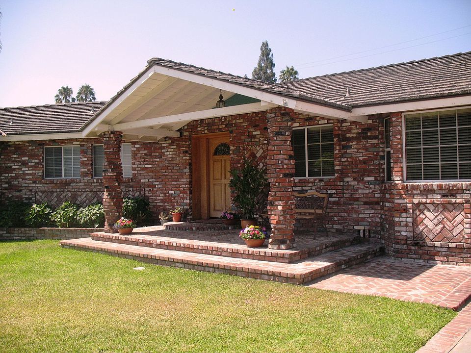 1st image of 3515 N Linton Dr