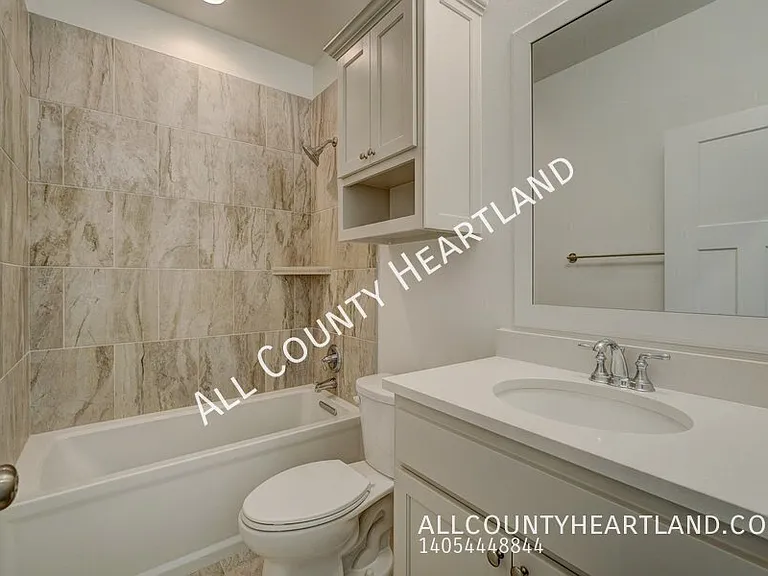 528 NW 175th St — Photo 16