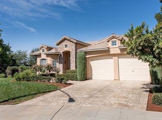 9976 N Ann Ave, Fresno, CA 93720