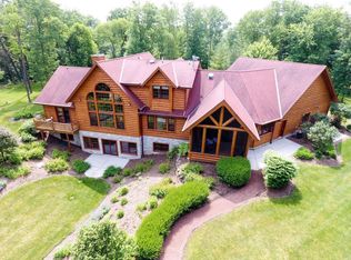 38048 Genesee Lake Rd, Oconomowoc, WI 53066