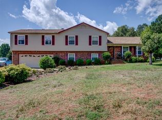 7117 Rock Island Rd, Charlotte, NC 28278