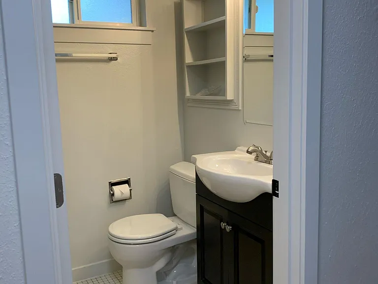 9827 Dekoven Dr SW — Photo 7