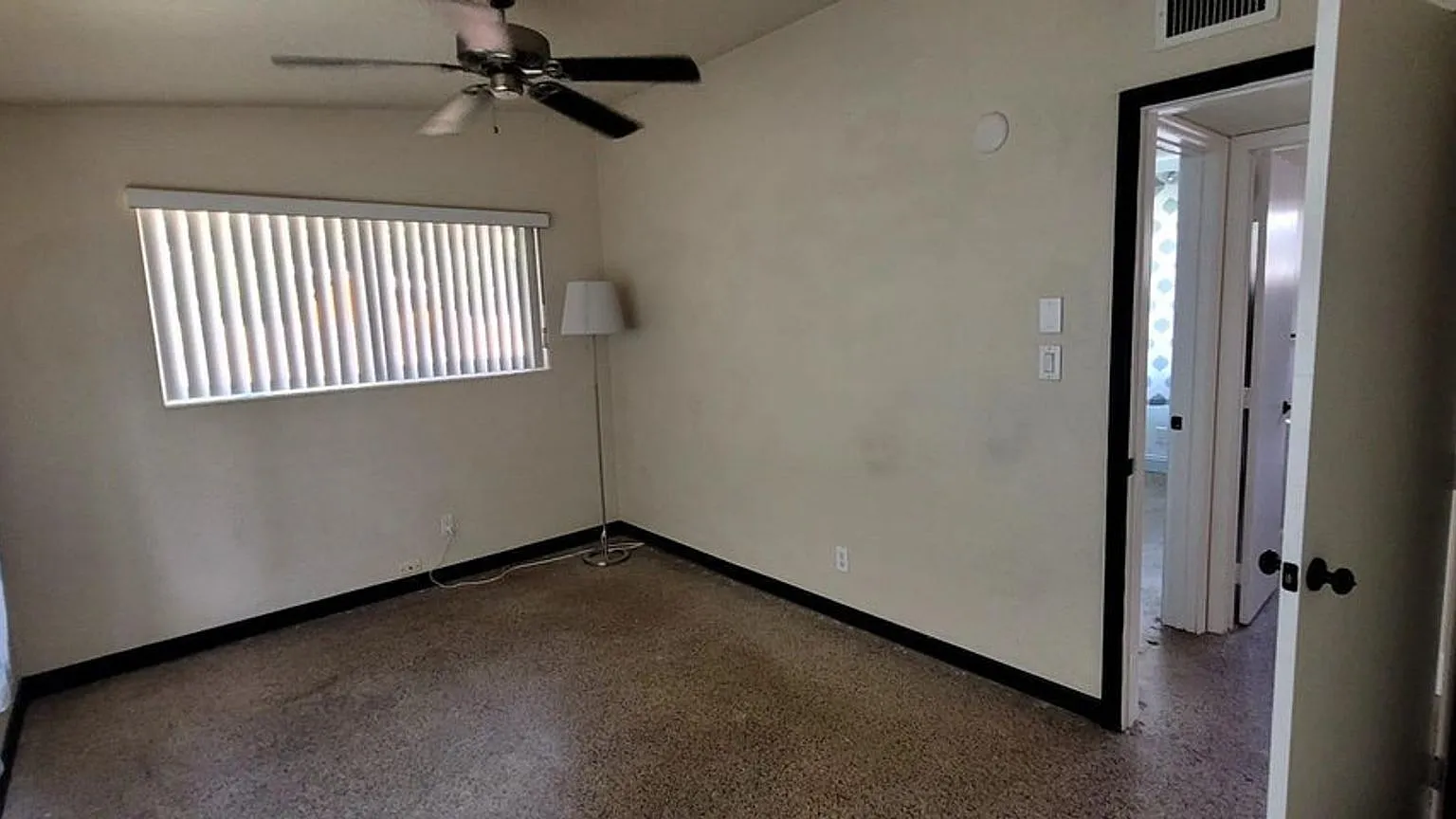 4330 SW 10TH Street, Plantation, FL 33317 - 4515 — Photo 4