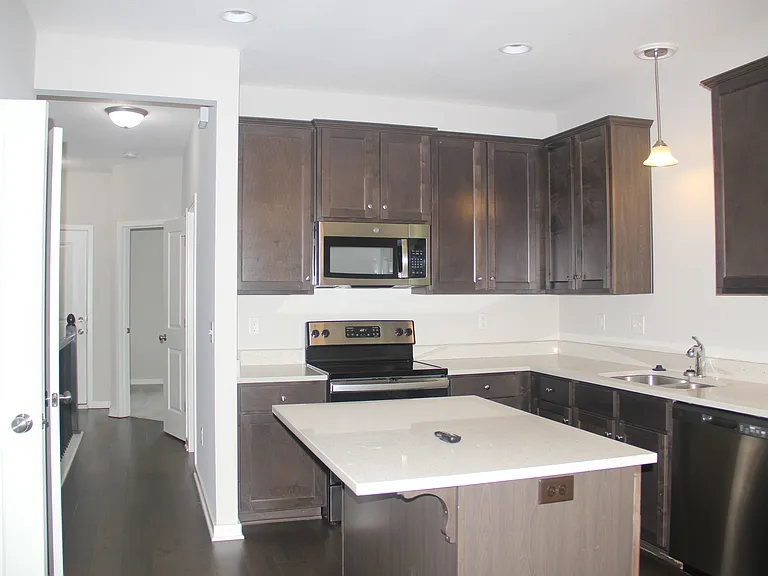 12908 W 93rd St — Photo 11