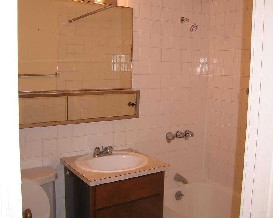 2nd image of 515 4th Ave W APT 304