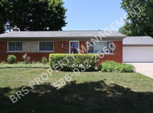 8825 Kidley Dr, Sterling Heights, MI 48314
