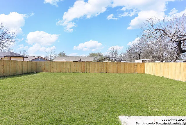 9222 Five Palms Dr — Photo 13