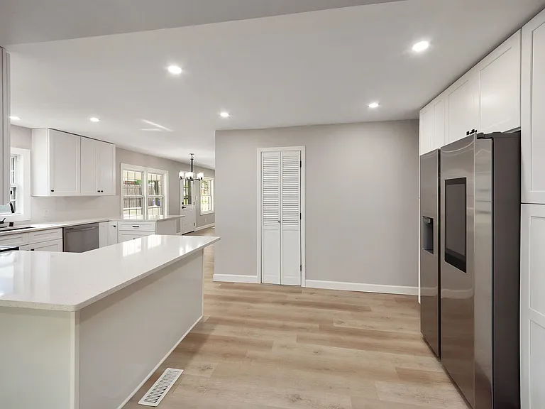 90 Shaw Ln — Photo 20