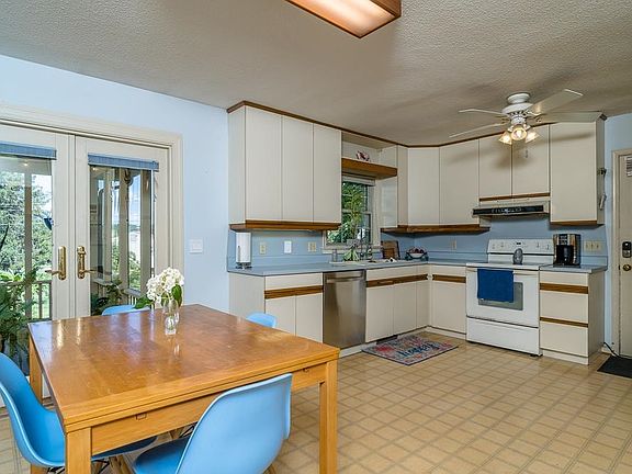 2nd image of 189 Southampton Dr